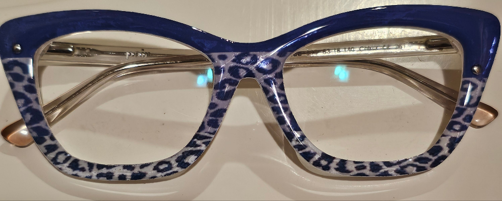 Blue & White Animal (On White)