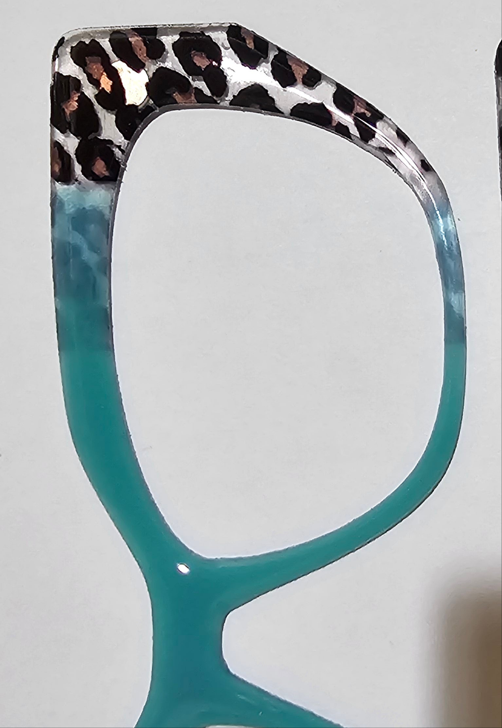 Teal Center Animal