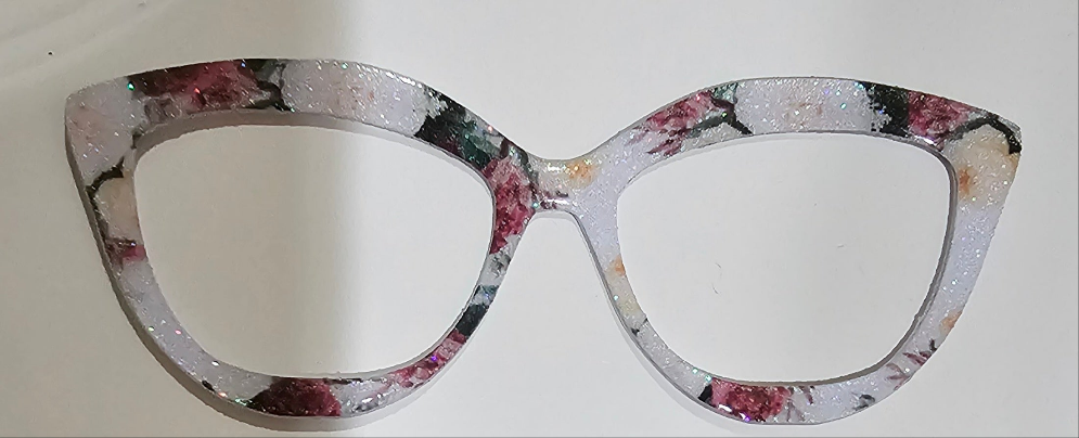 White Floral (Solid)