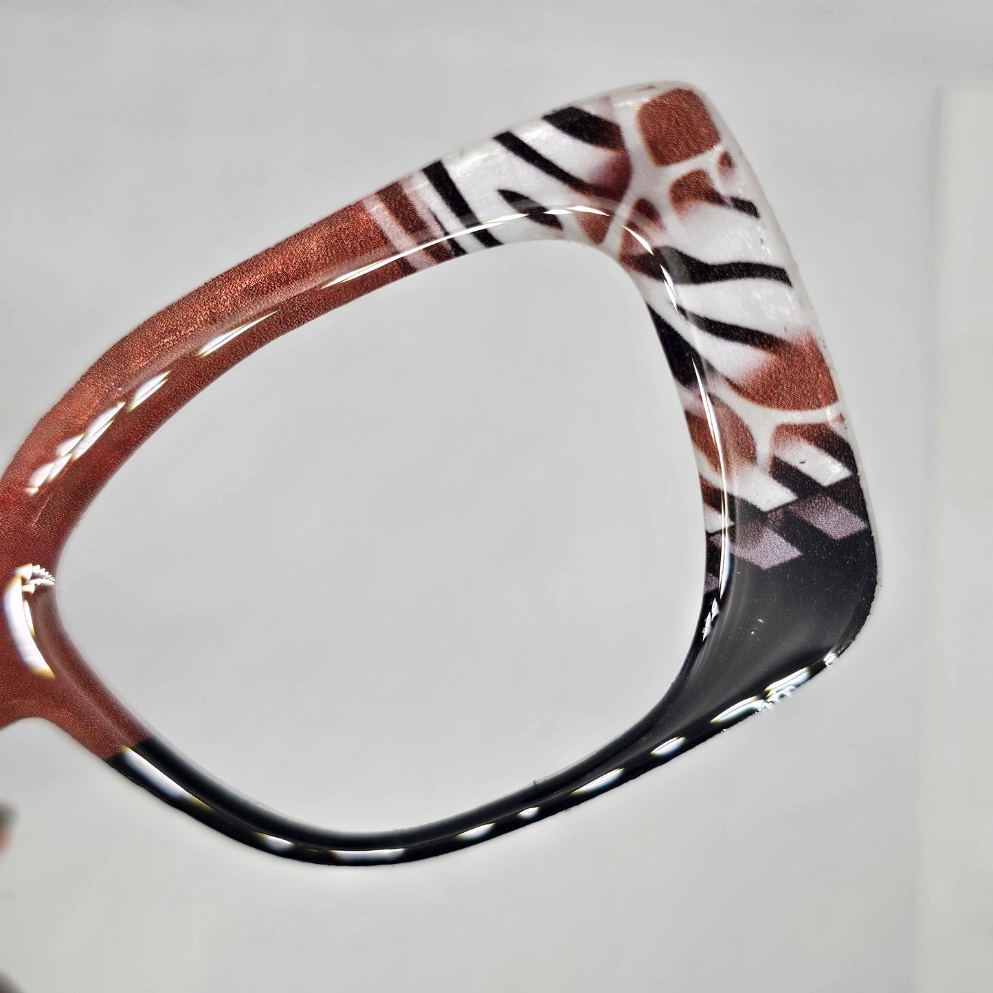 Black & Brown Split Animal