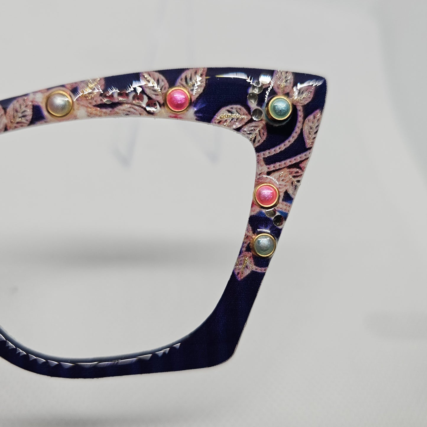 Victorian Bloom (W/Pearl Beads)