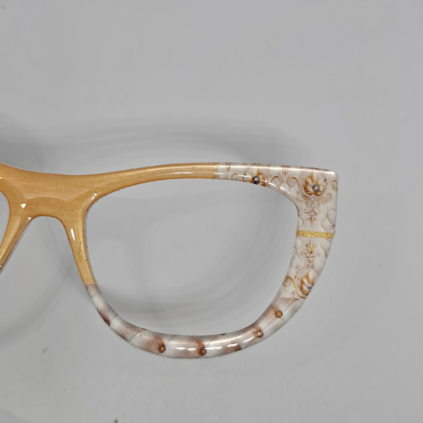 Golden Throne (Queen's Seat)