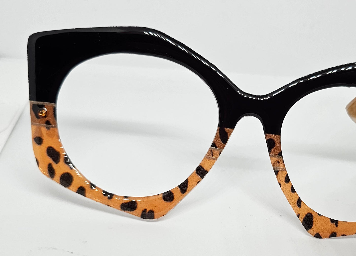 "Toni" Semi Translucent