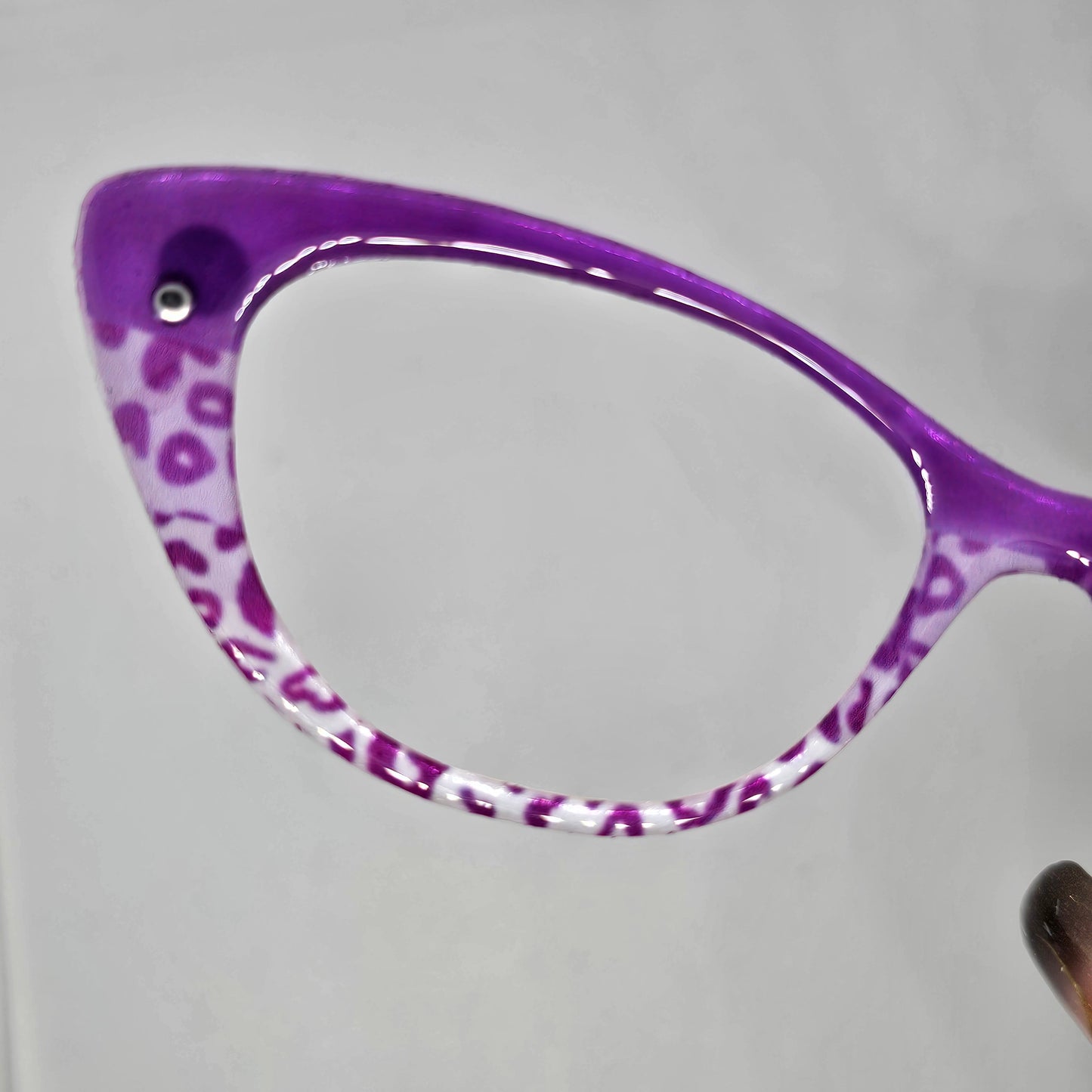 Purple & White Animal (On White)