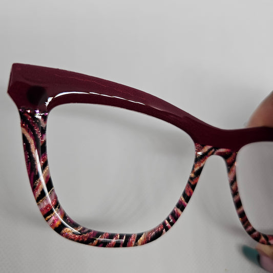 Glitzy Tigress  (Wine Color)